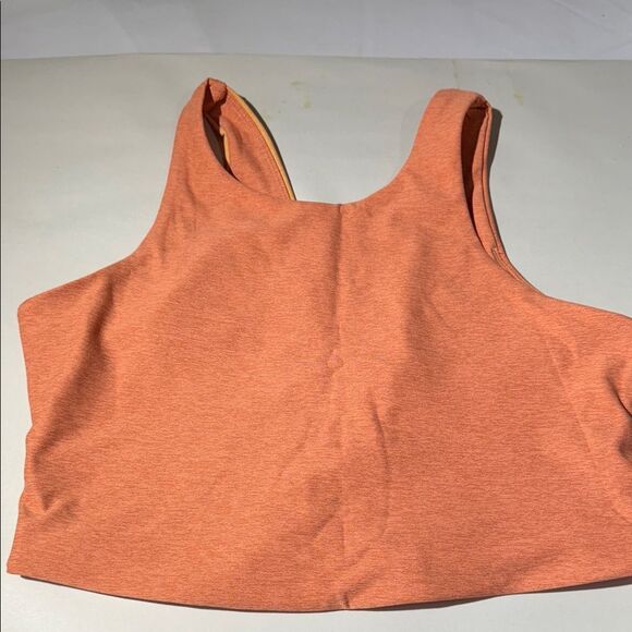 Outdoor Voices Venus Melon Crop Top Size Medium - Picture 1 of 4